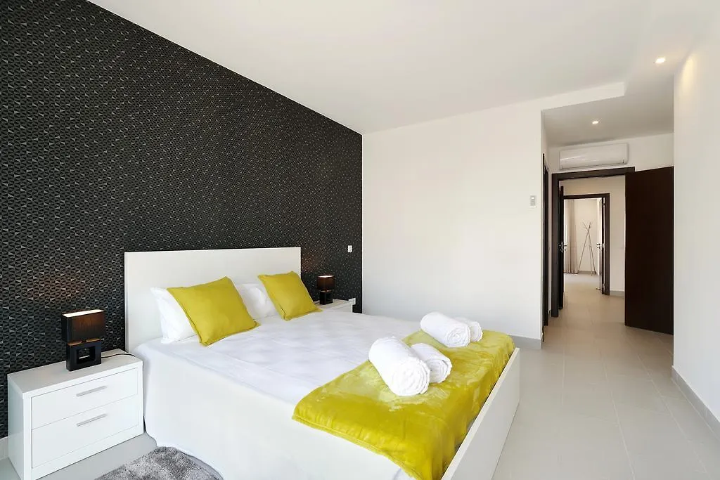 Original 3 Bedroom Downtown Albufeira